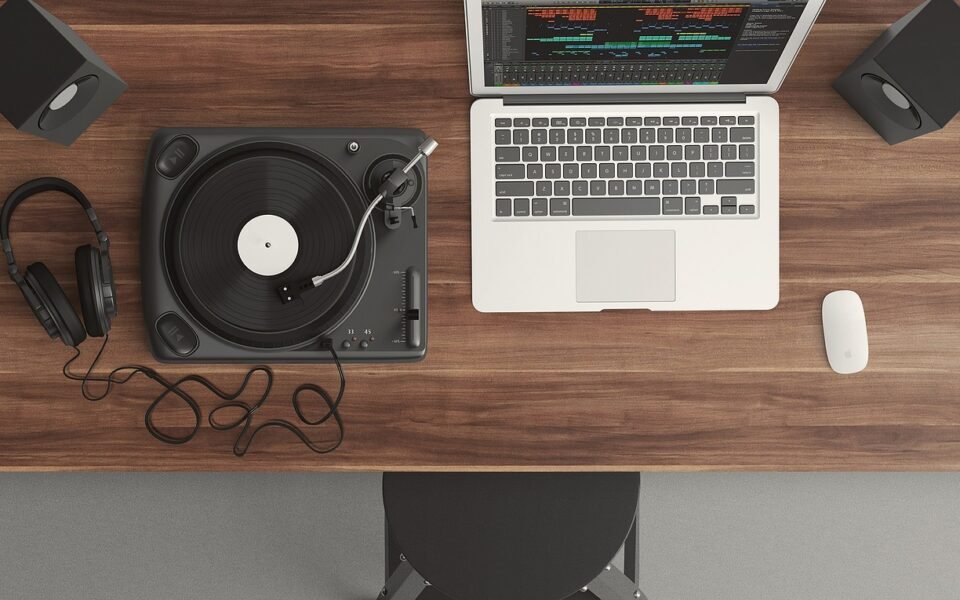 Apple’s Upcoming MacBook Ultra: A New Direction for Pro Users