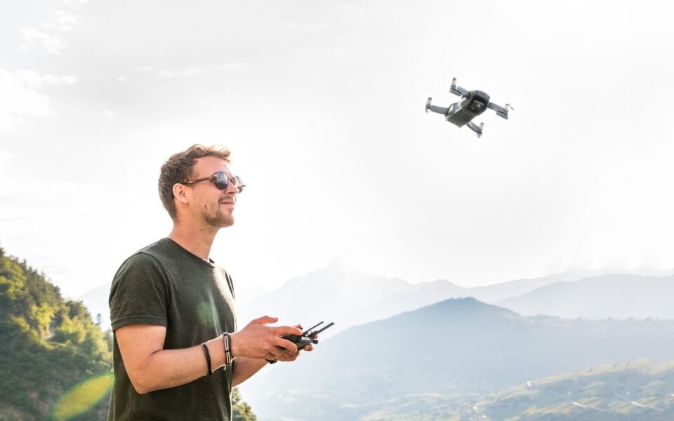 Top Compact Action Cameras of 2026: GoPro HERO13, DJI Osmo Action 5 Pro