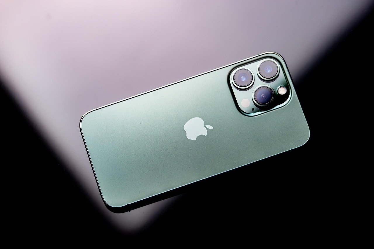 iPhone 18 Pro and Pro Max: Upcoming Features and Pricing Details