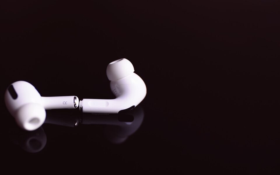 Apple Offers AirPods Pro 3 via Cashback for New Apple Card Users