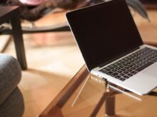 Apple — laptop — Apple, MacBook