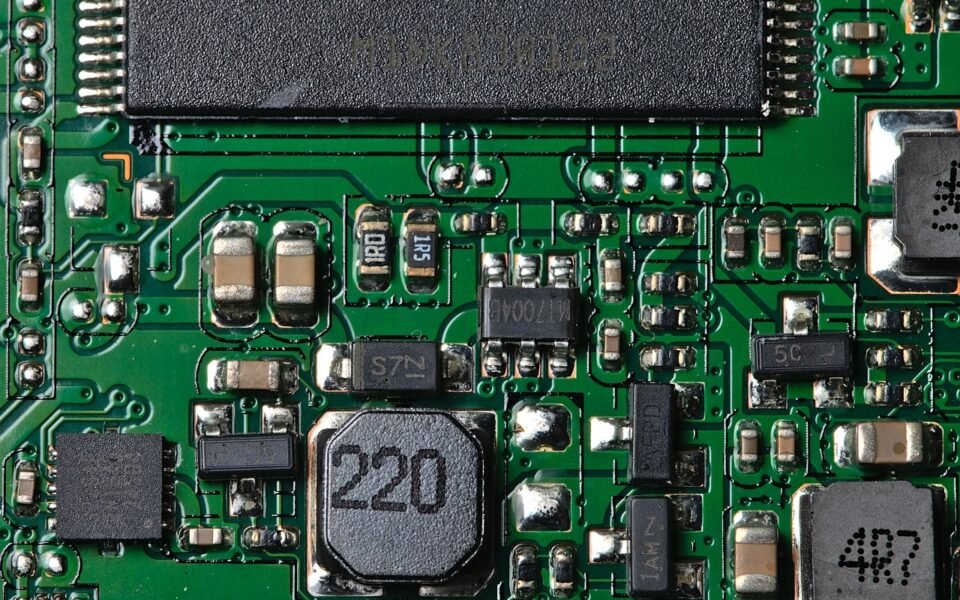 Galaxy S27 May Feature BOE OLED Panels, Shifting Supply Dynamics