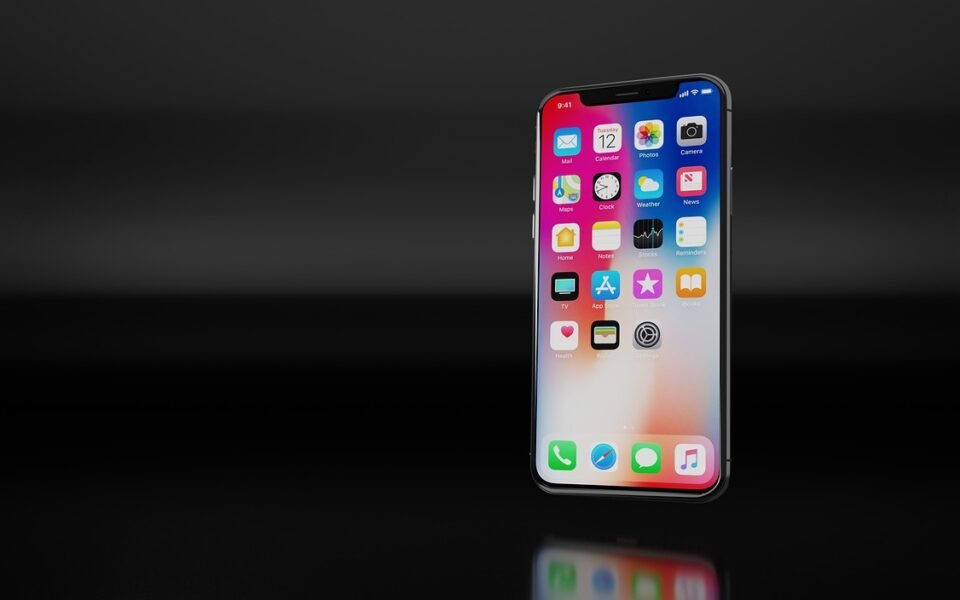 iPhone 18 Pro Cases to Ditch Unpopular Design Flaw