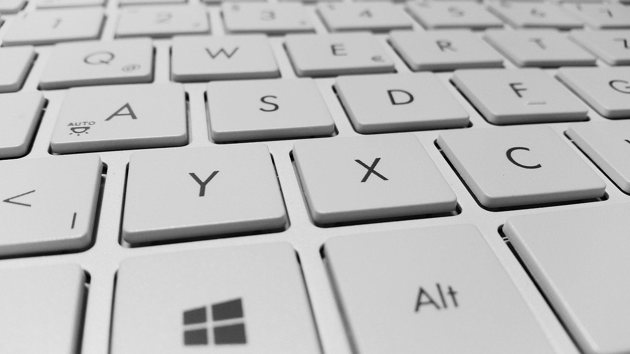 Samsung Achieves 90% Yield in OLED Production for Upcoming MacBook Pro