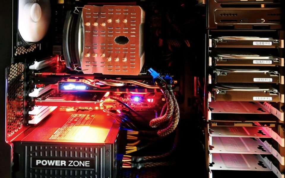 Alienware Aurora RTX 5080 Gaming PC Now $1,862 at Dell Outlet