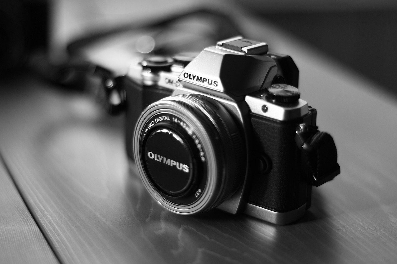 Canon Patents Innovative Tilt-Shift Lenses for Mirrorless Cameras