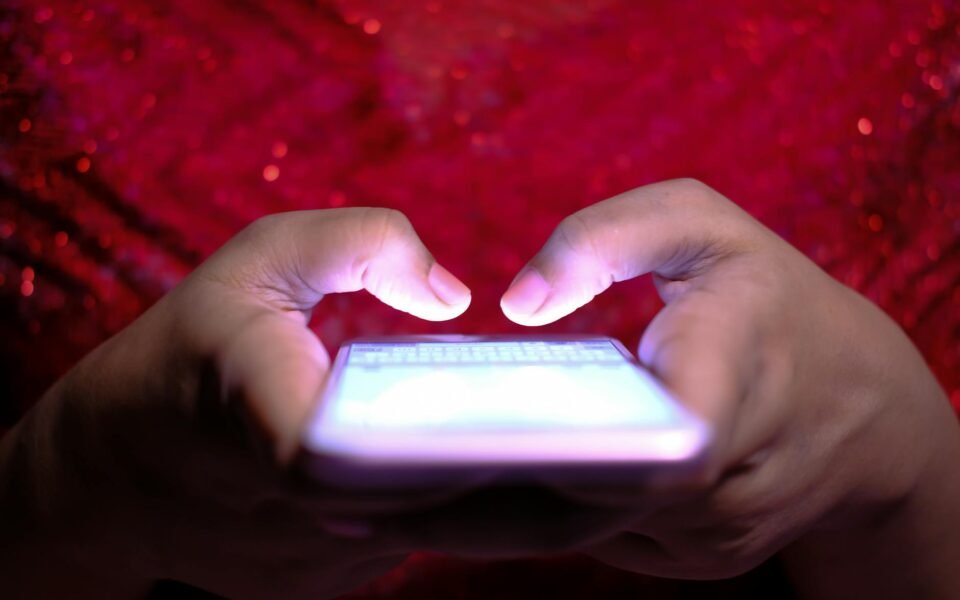New Smartphone Price Comparisons: Understanding Costs in 2023