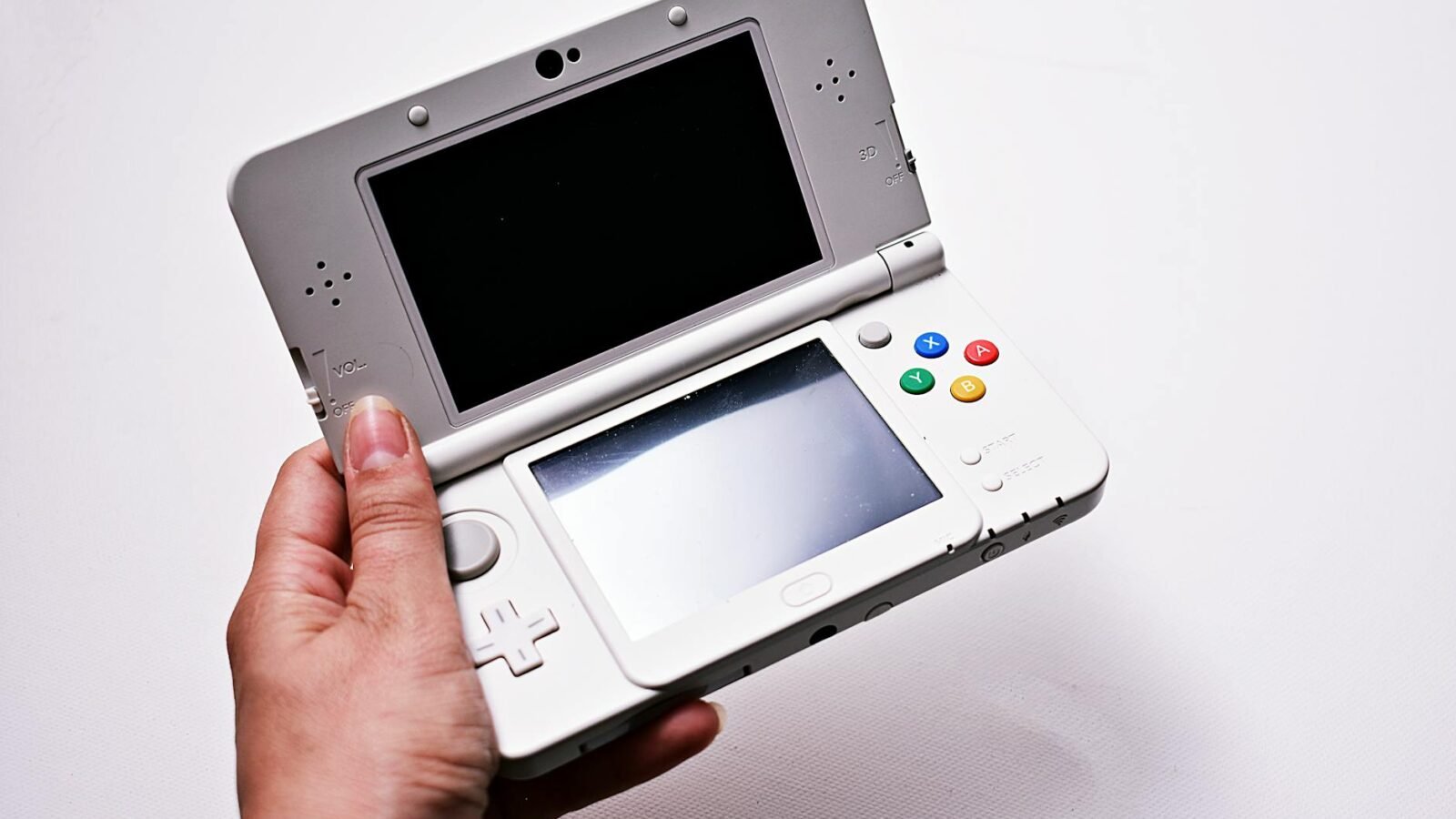 GNOMONIC Set for December 2028 Switch Launch via Kickstarter