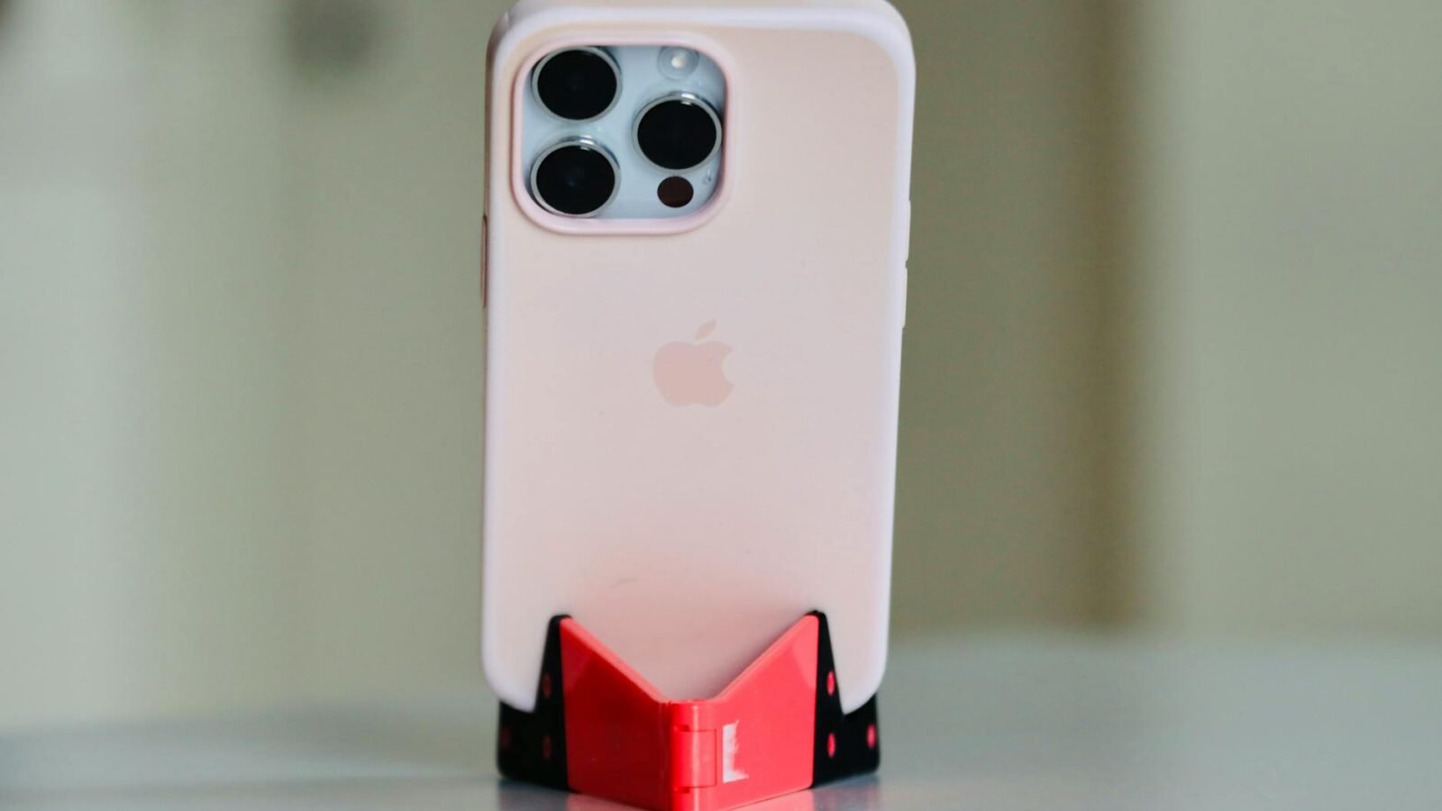Apple iPhone 18 Pro Max Launch Expected in September 2026 with iOS 27