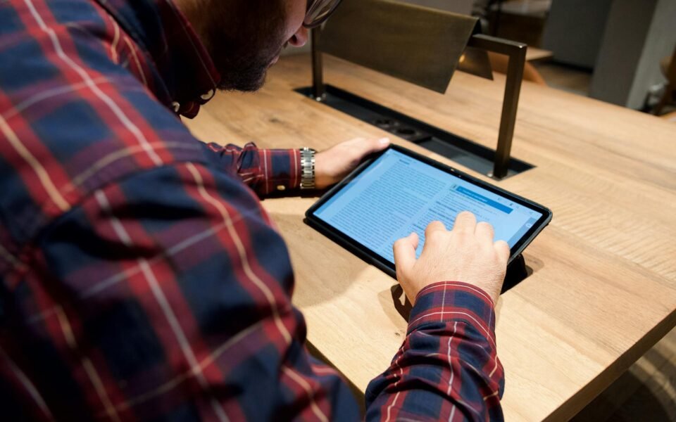iPad Air M3 to Receive iPadOS 26 Update in 2026, Key Features Expected