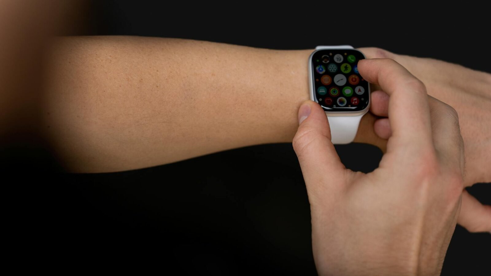 Apple Watch Ultra 4 Set for Major Health and Design Upgrades