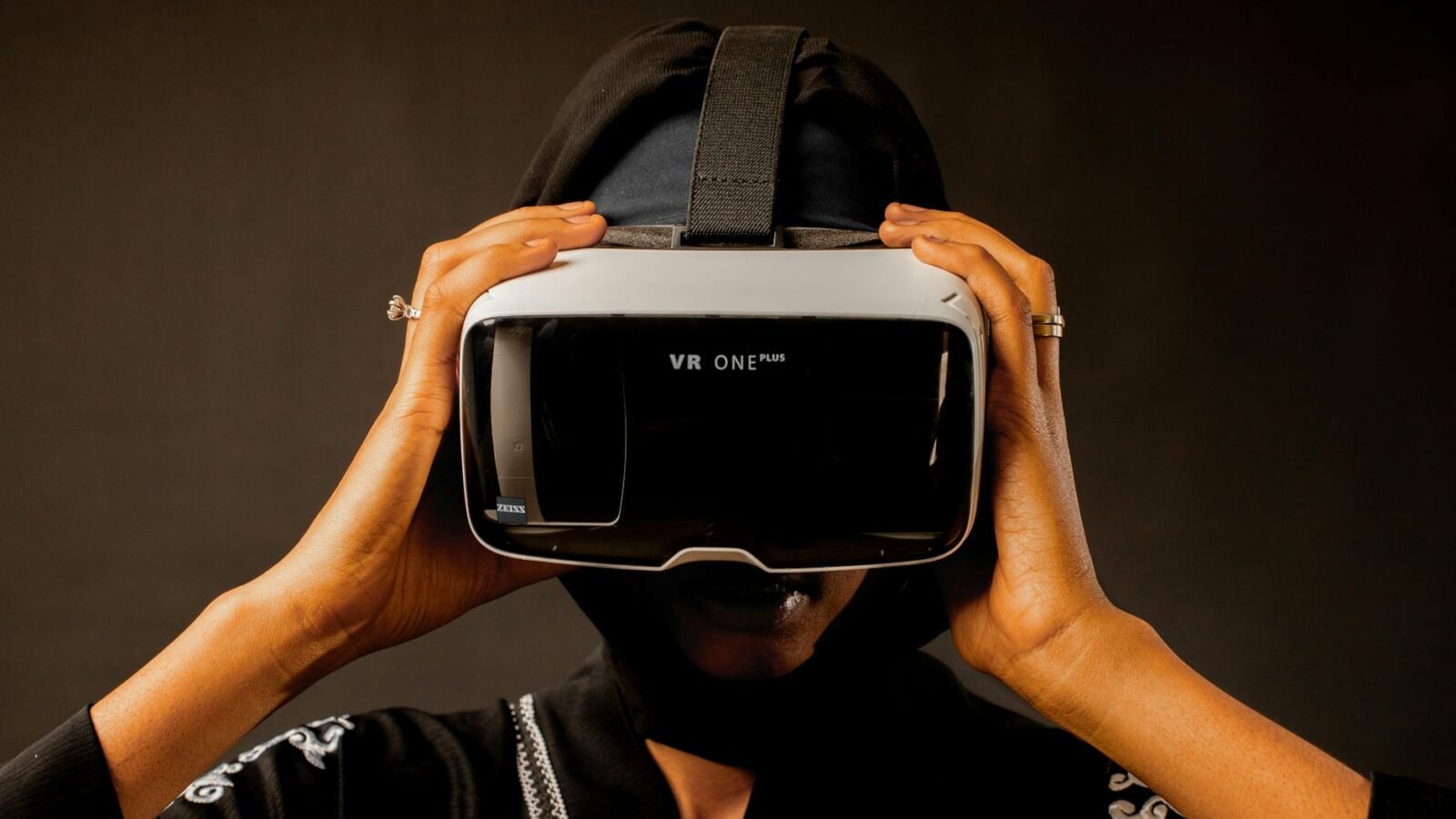 Outblast Launches on Meta Quest and SteamVR for VR Shoot ‘Em Up Fans