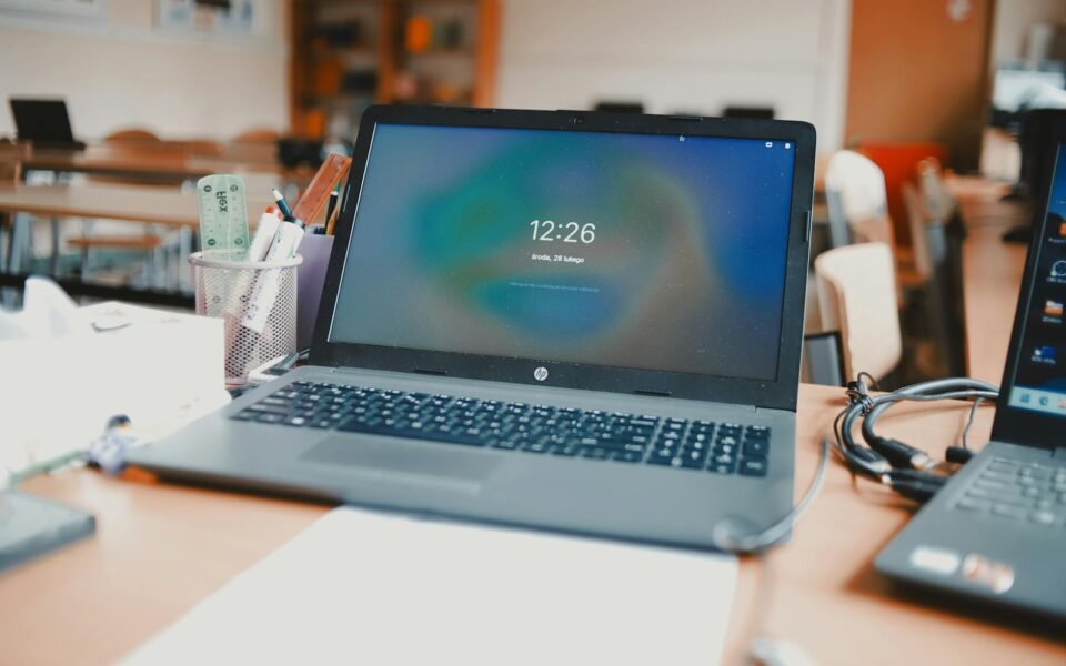 Amazon Offers $250 Off 2026 16-Inch MacBook Pro Models Starting at $2,449