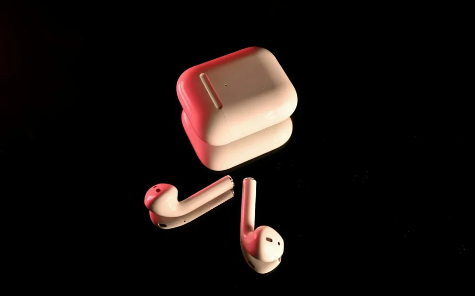 Apple Offers AirPods Pro Reimbursement with New Card Promotion