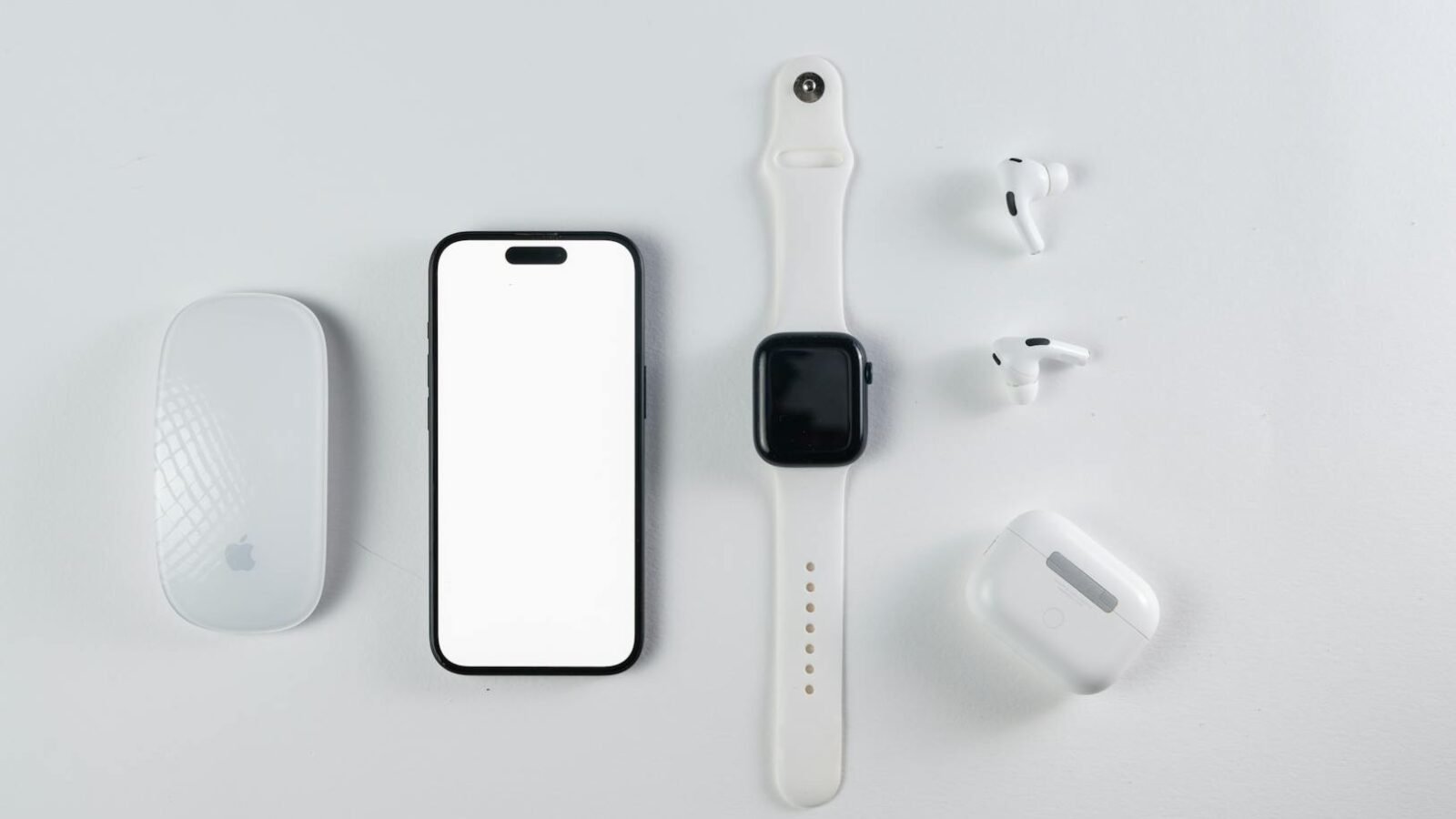 Apple’s iPhone Ultra Leaks Signal Major Shift in Product Strategy