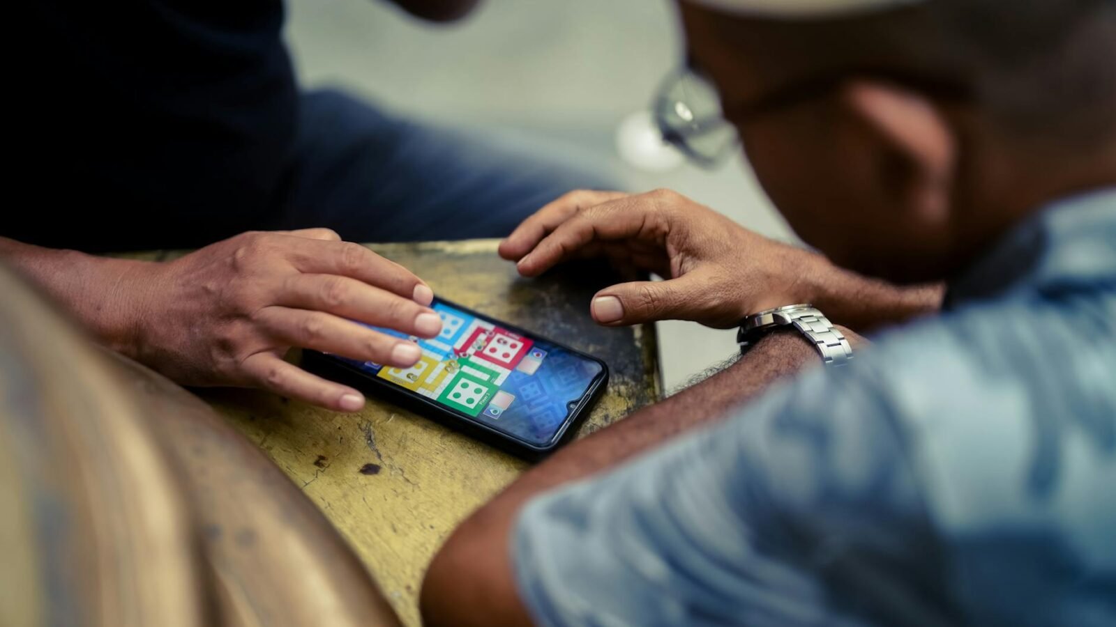Motorola Edge 70 Hits €400: A Slim Powerhouse with 50MP Cameras