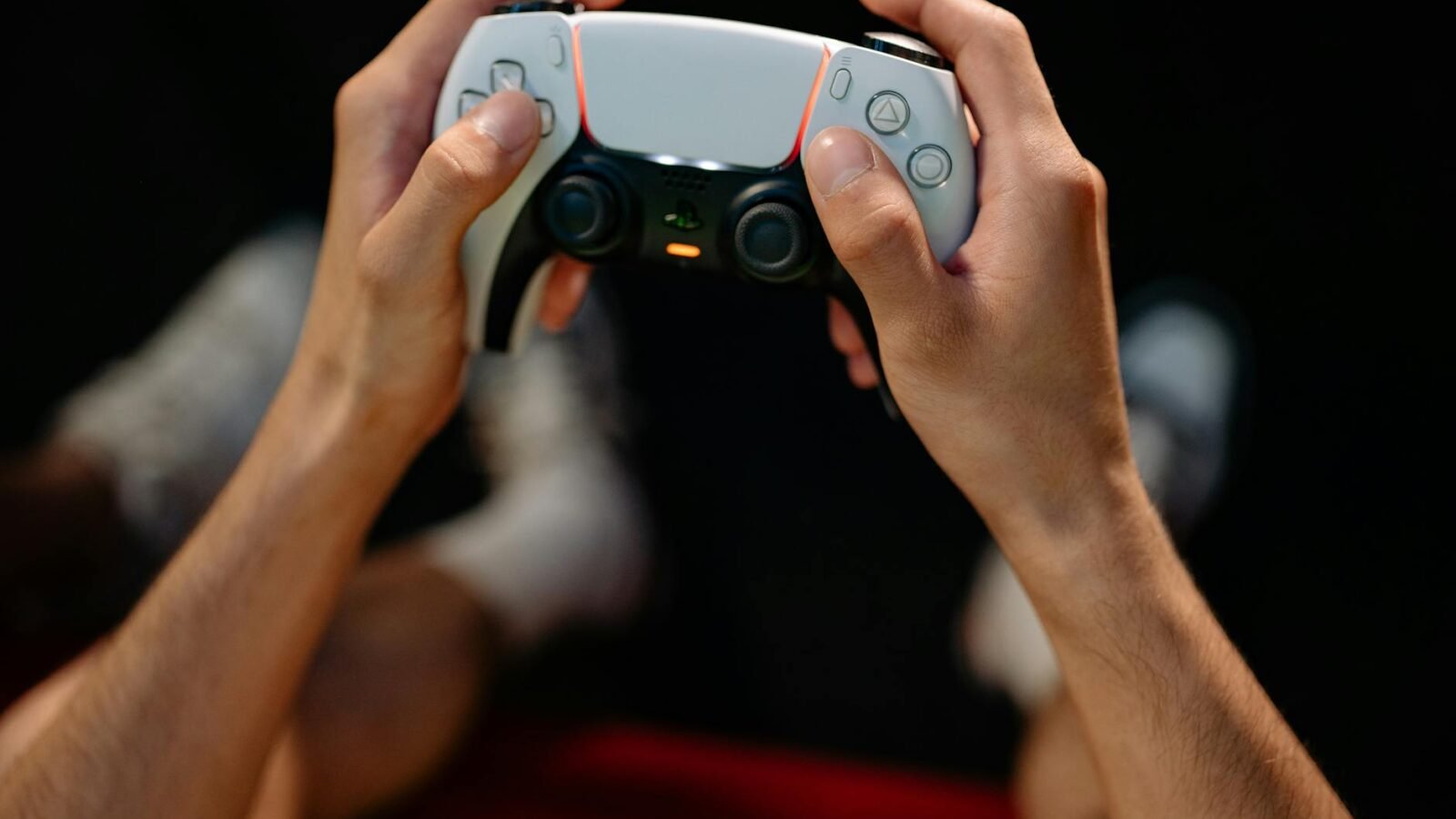 Nintendo Switch 2 Requires microSD Express Cards for Storage Expansion
