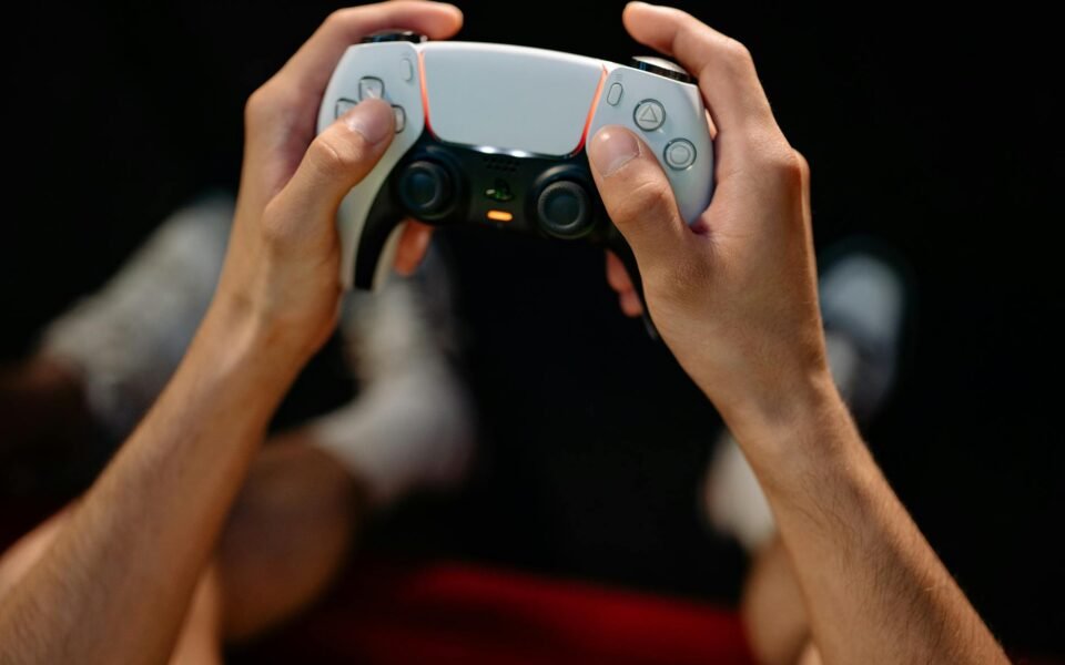 Nintendo Switch 2 Requires microSD Express Cards for Storage Expansion