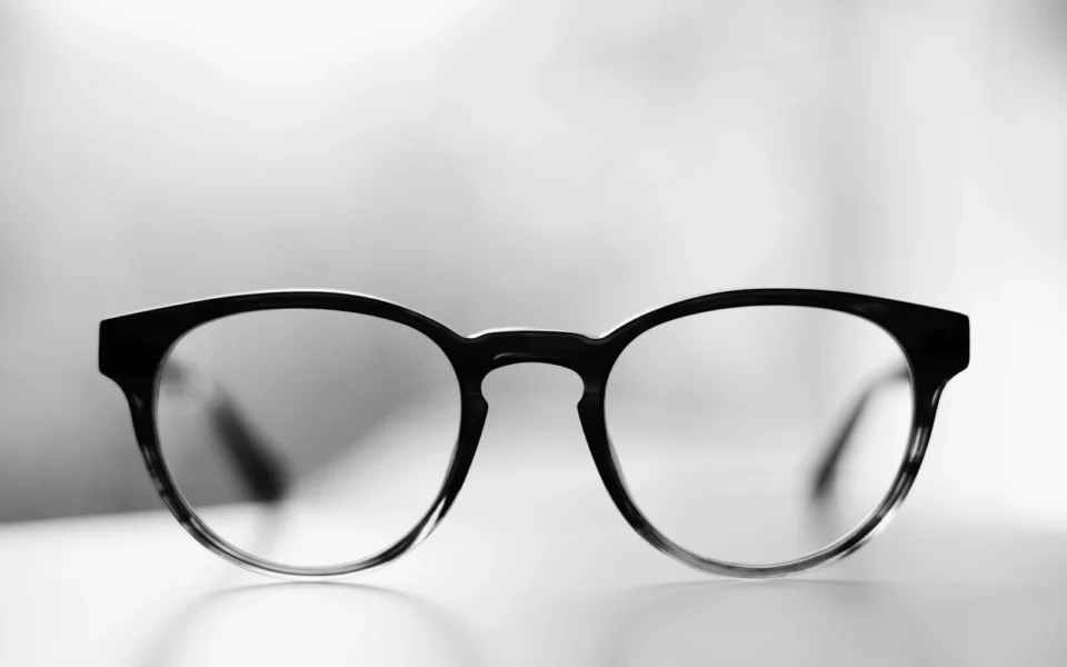 Meta Enhances Ray-Ban Meta Smart Glasses with New Gesture Features