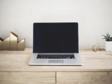Apple — laptop — Apple, MacBook