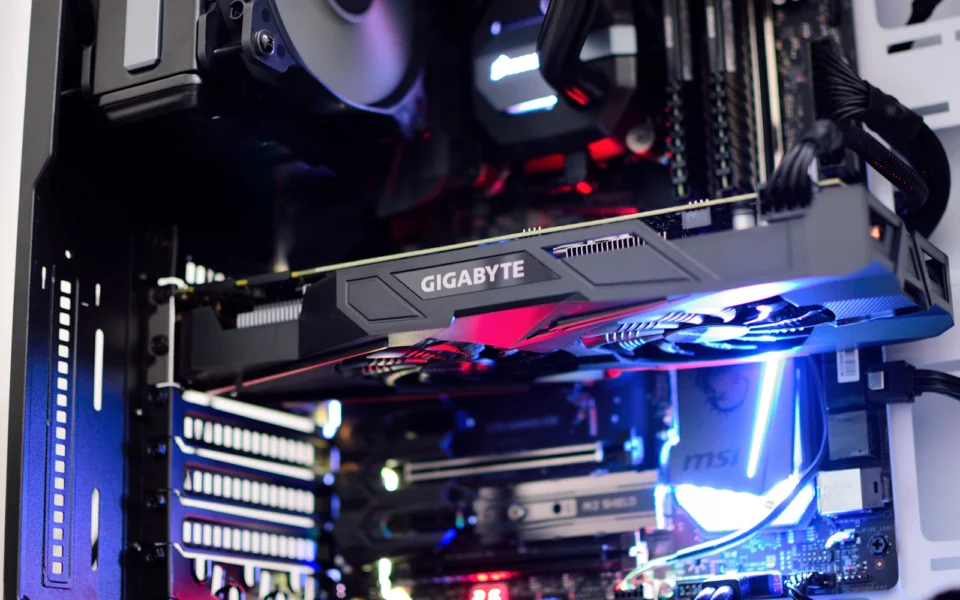 Skytech Gaming King 95: High-End 4K Gaming PC at $3,499.99