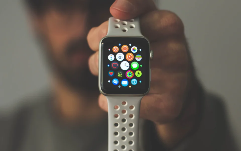 Samsung Galaxy Watch 7 Surpasses Pixel Watch in Usability and Features