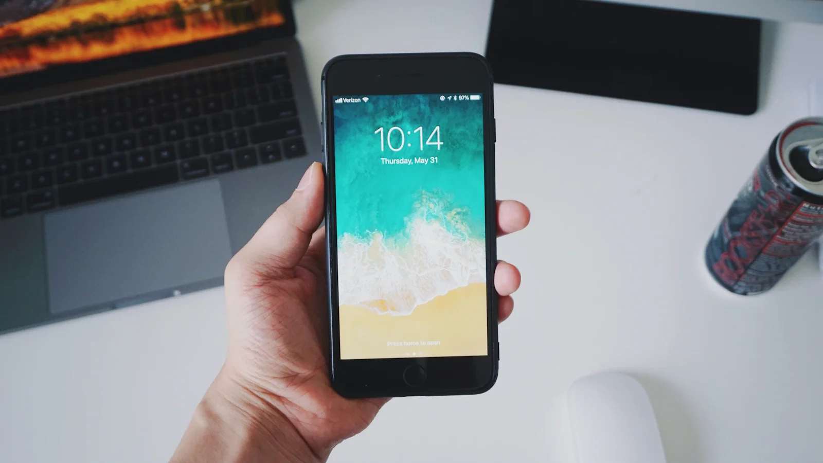 iPhone 18 to Launch at $799 with Innovative Cost-Saving Features