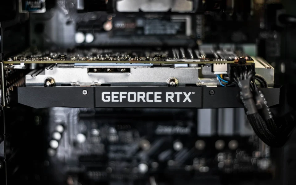 Intel’s Clearwater Forest Xeon 6+ CPUs Enter Production with 288 Cores