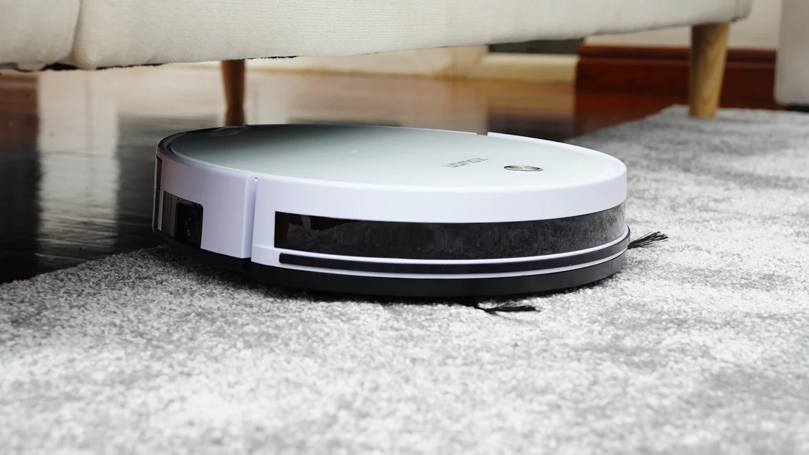 Roborock Qrevo Edge Discounted by $300, Now $1,299.98
