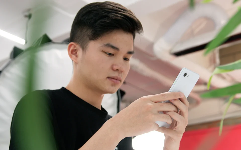 Honor’s Upcoming 600 Series to Feature Innovative Magnetic Rear Display