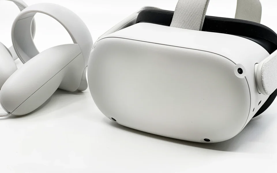 Snap Establishes Subsidiary for Specs AR Glasses Ahead of 2026 Launch