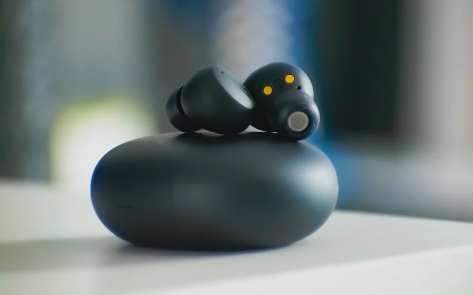 Apple AirPods Pro 3 Hit Lowest Price Yet at €38.18 Amid Sales Surge