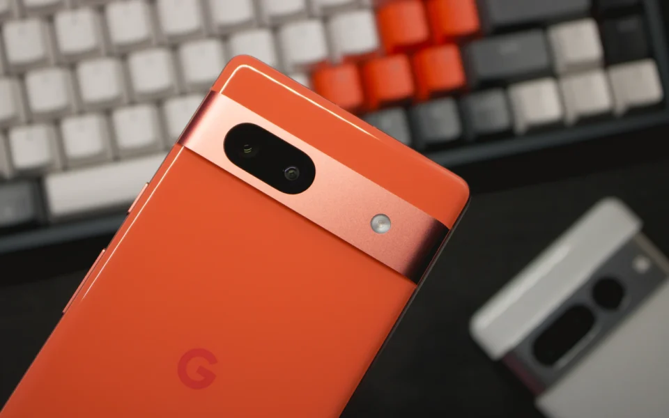Google I/O 2026 Highlights iPhone 17 Pro in Keynote Demo