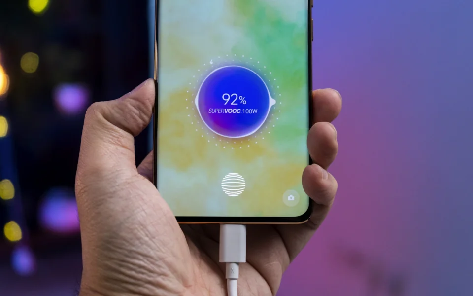 Honor’s New Wide-Foldable Smartphone Set for First-Half 2024 Launch