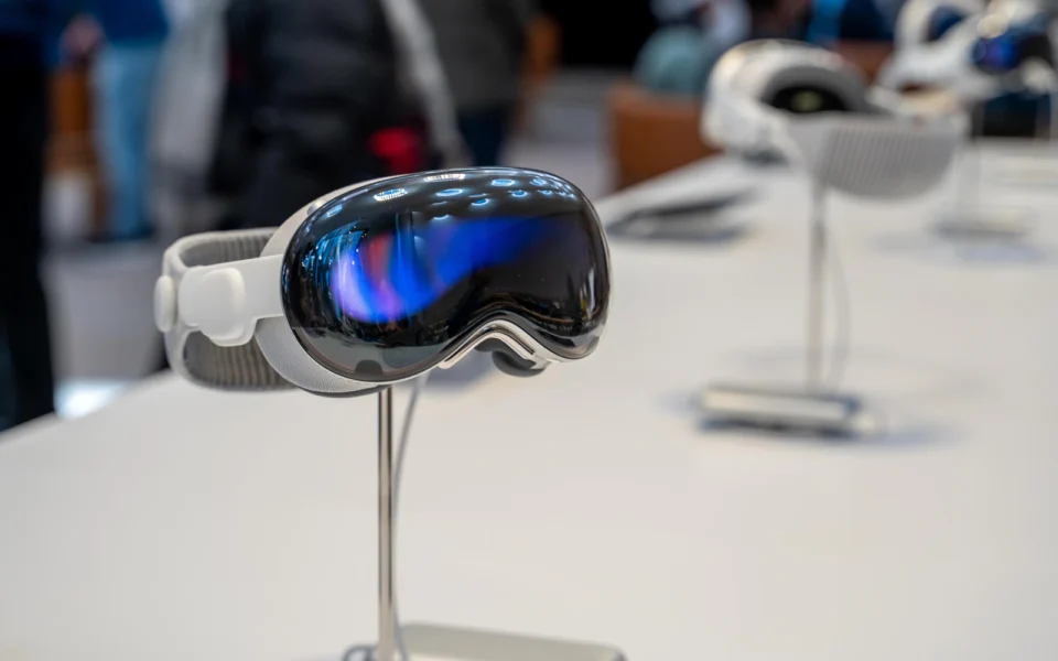 Snap Specs AR Glasses Set to Launch This Fall for $2500