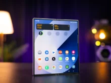 Samsung — foldable — Samsung, Nintendo
