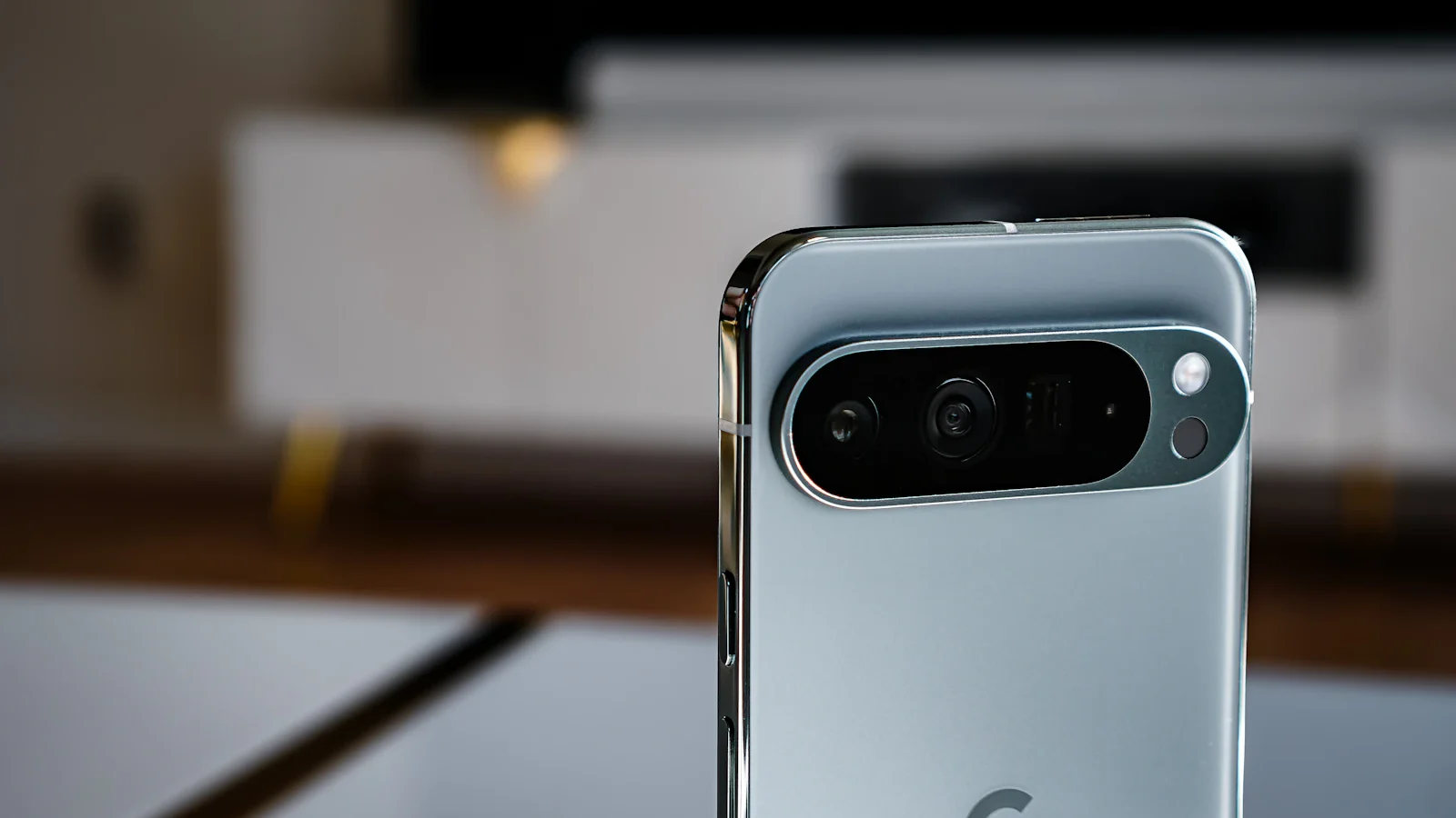 Samsung Galaxy S25 Ultra’s Now Bar Gains Expanded App Support with One UI 9