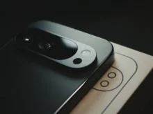 Apple — laptop — Apple, Google