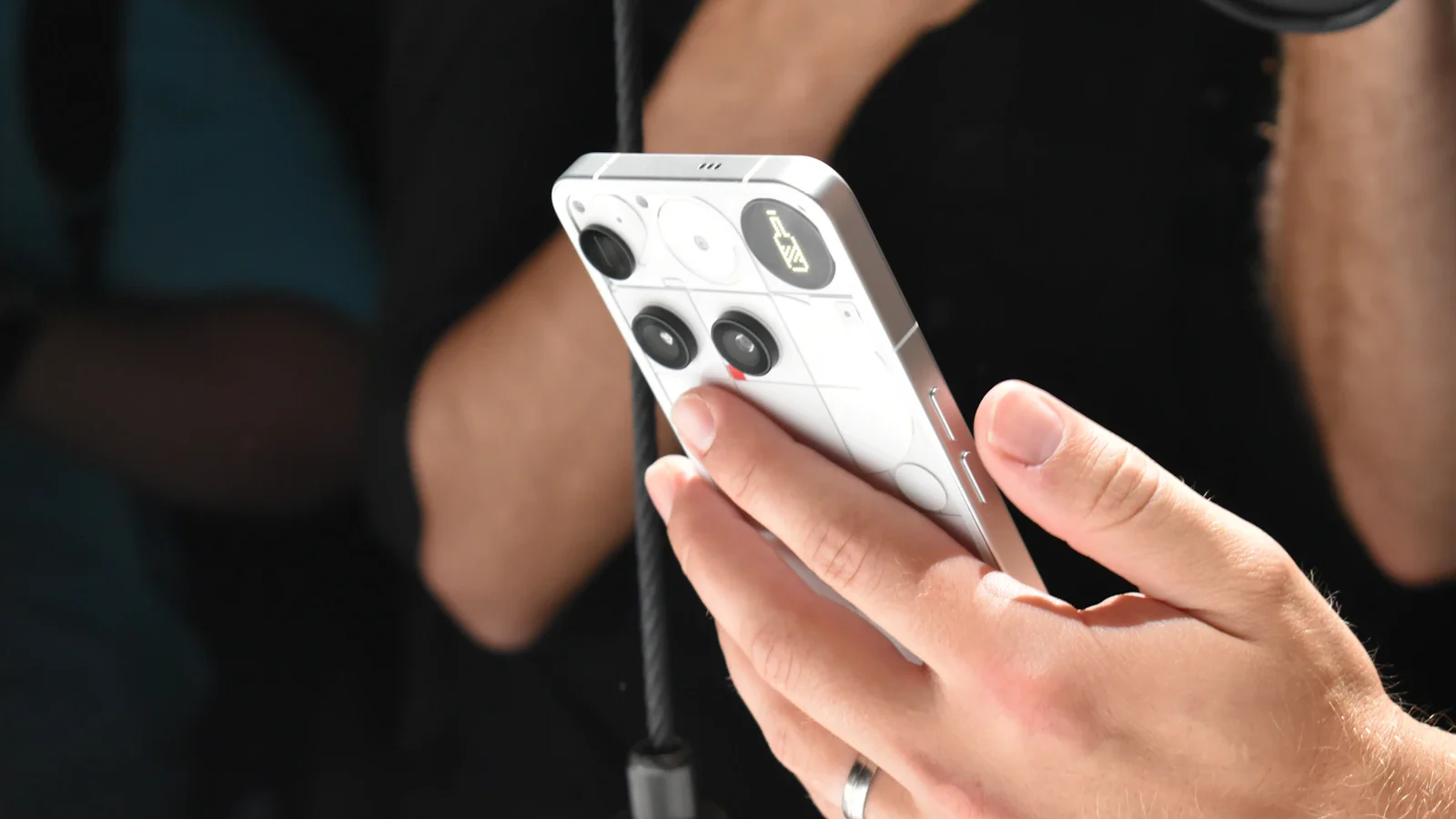 iPhone 18 Clear Cases: Return to Classic MagSafe Design